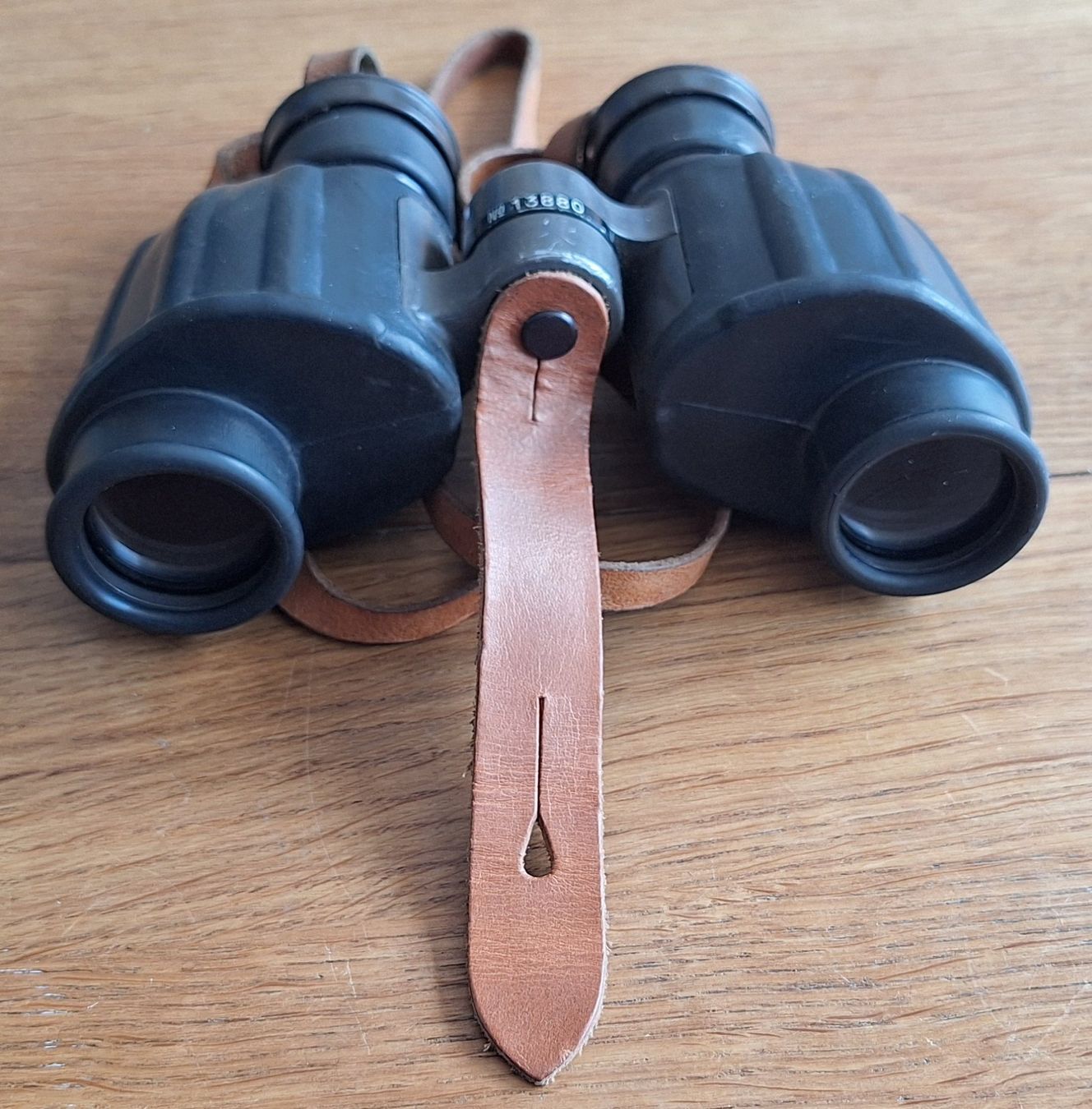 Schweizer Armee Feldstecher: Leica Schweizer Armee Feldstecher 8x30 – Gebraucht aus Schaffhausen von Hottschili 1
