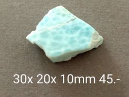 Schöner LARIMAR 30x20x10 mm