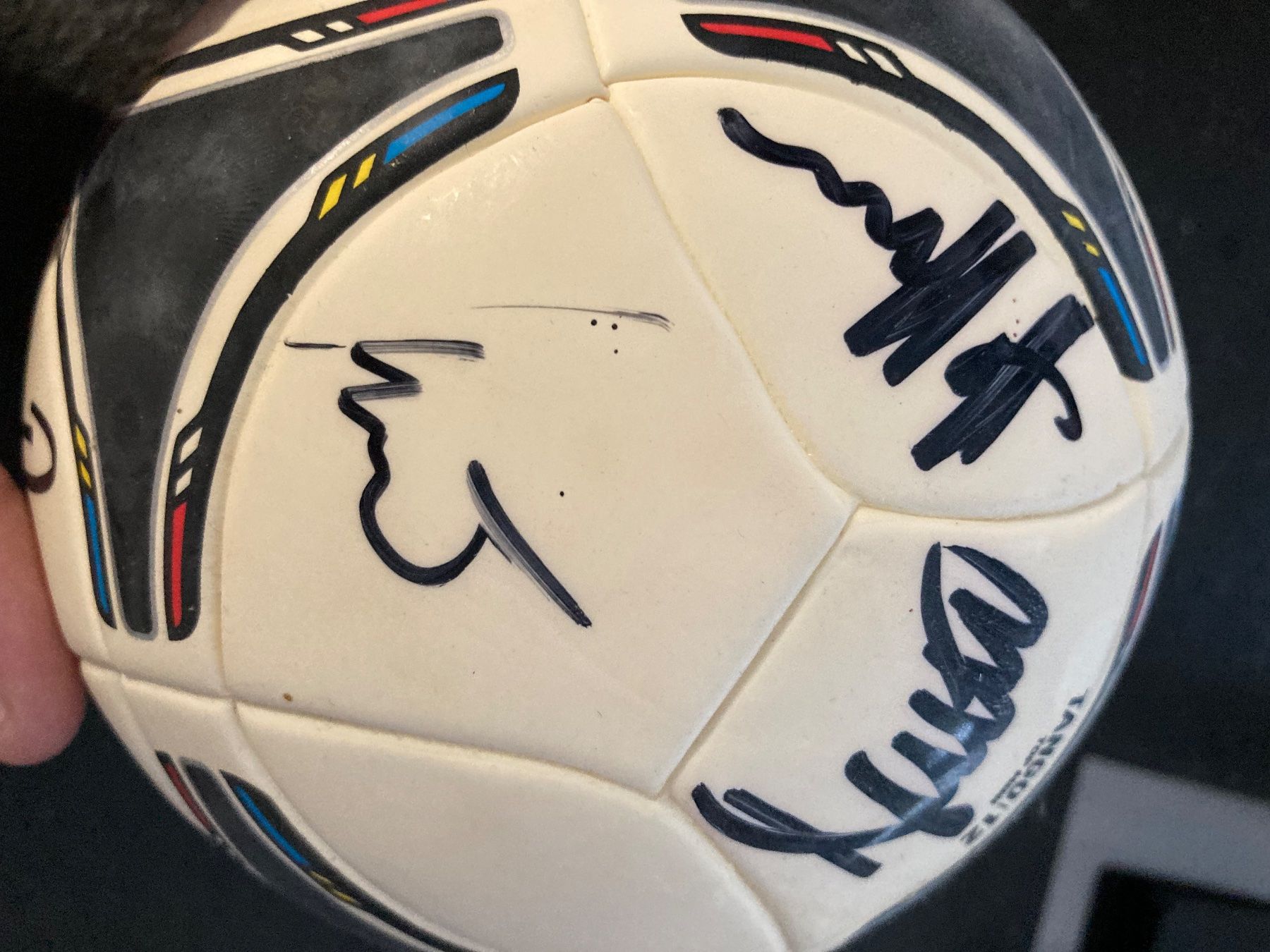 Autografi: Autogramme FC Basel Saison 2012/2013 Mini Tango Ball – Usato da Ziefen venduto da Dancer99 1
