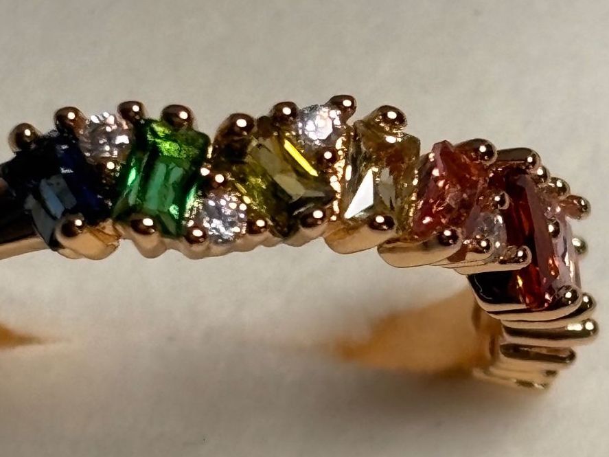 Bagues: Bague arc-en-ciel exquise ✨ – Neuf (Voir description) à Lausanne par mel2dreams