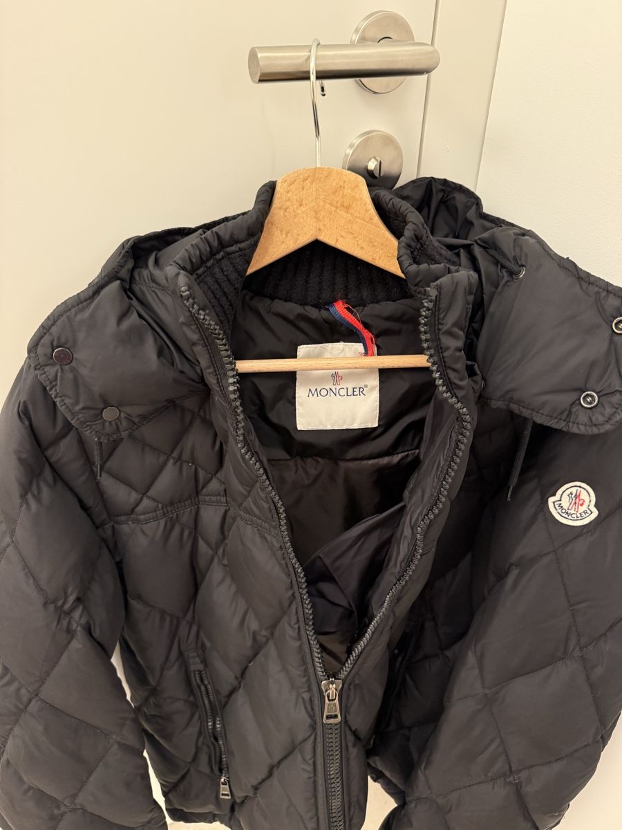 Moncler Giacche: Moncler Puffer Jacket, Size M – Usato da Wilen b. Wollerau venduto da ccgold 2