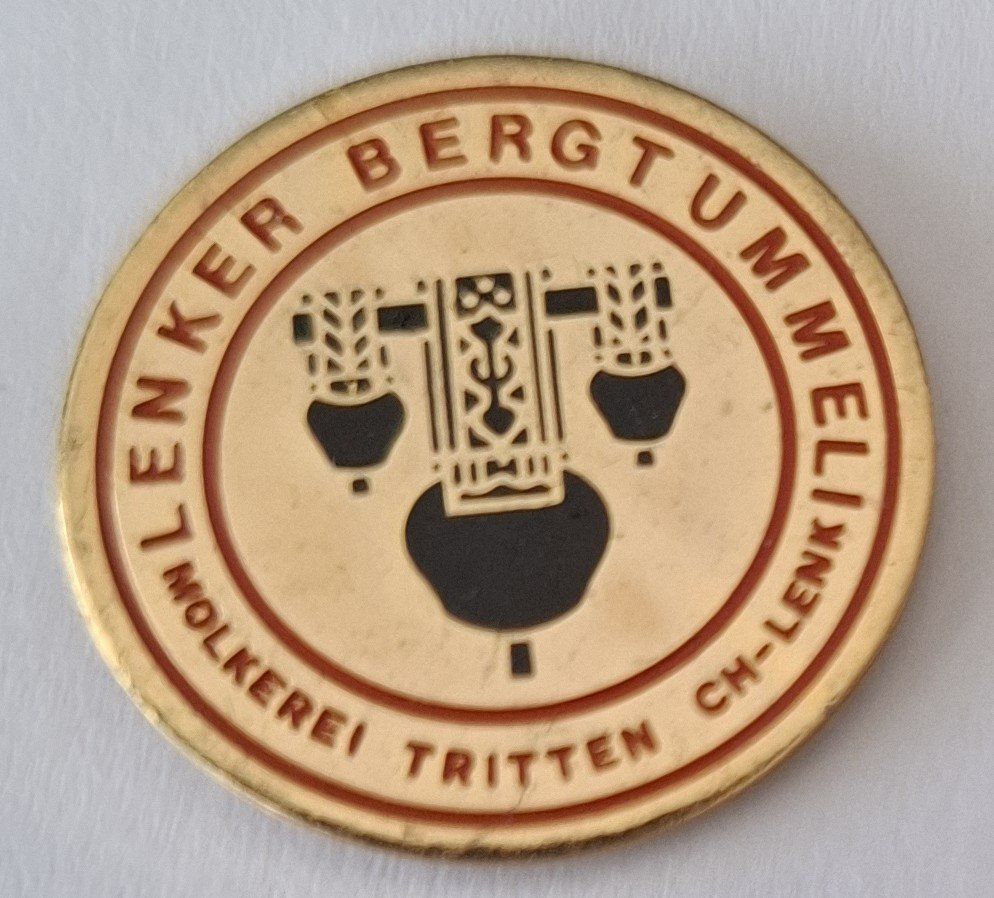 Placchette & Badge: Lenker Bergtummeli Molkerei Tritten – Usato da Hinterkappelen venduto da Schampus