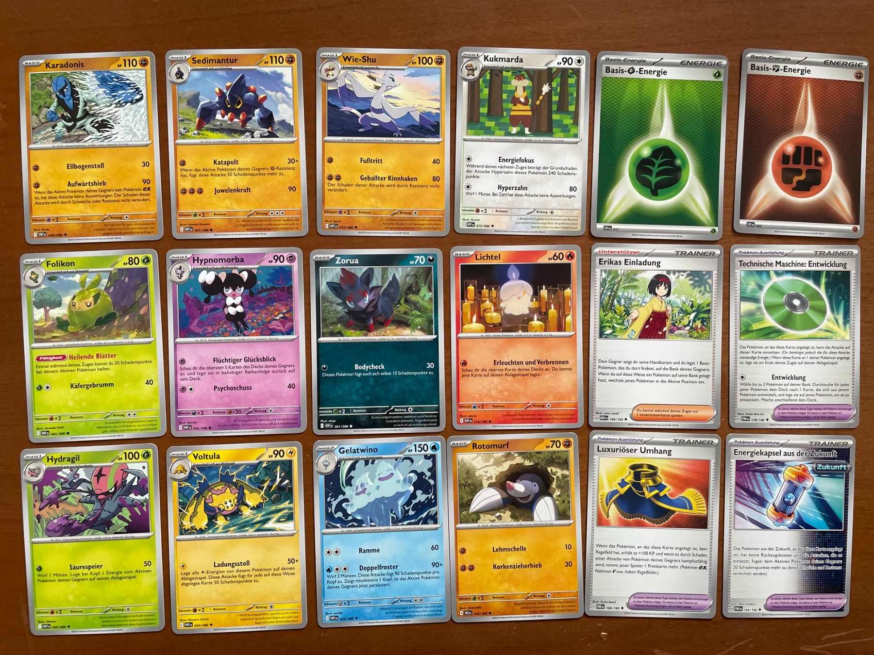 Pokémon Carte collezionabili: Pokemon Karten Set (Versand gratis) – Nuovo (secondo la descrizione) da Chur venduto da Angerson