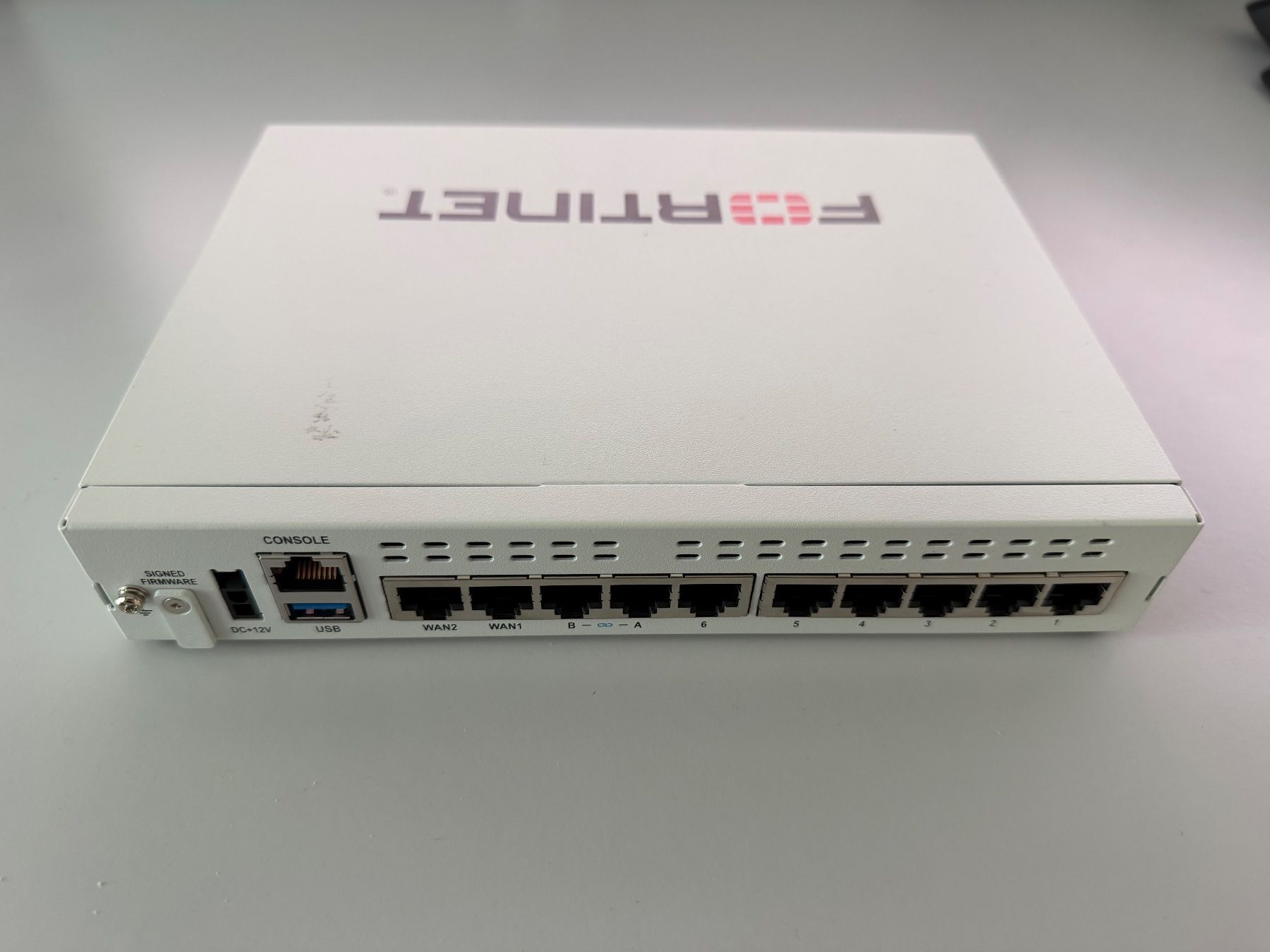 Fortinet Firewall: Fortigate 70G ohne Services – Usato da Bern venduto da LittleLIz 1