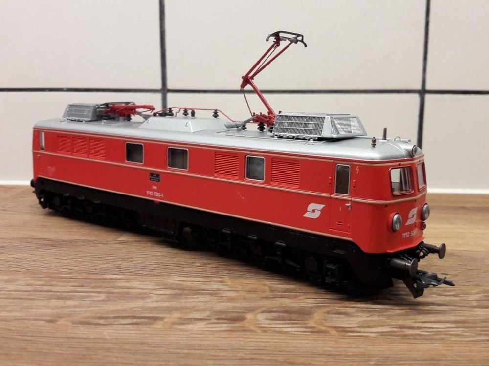 Caisse Locomotive Électrique Roco 62365 – BR 1047.5 GYSEV ÖBB – Échelle HO