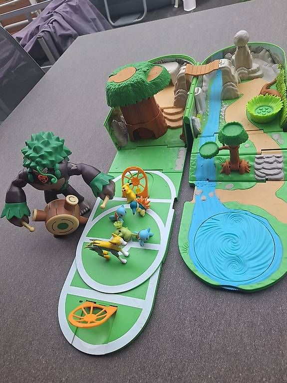 Spielzeuge: Pokémon Spielset mit Rucksack & Gortrom Figur – Gebraucht aus Dübendorf von Boro82