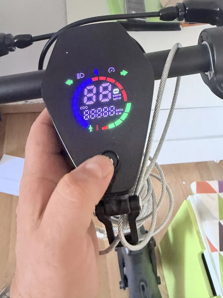 Kickboard: E-trotti 4 Geschwindigkeiten  – Nuovo (secondo la descrizione) da Frenkendorf venduto da cio_bk56 4