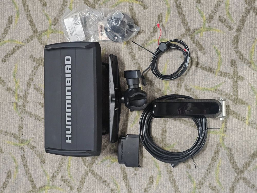 Humminbird Helix 10 MSI+ G4N mit Ram Mount (Gebraucht) in Uetliburg SG ...