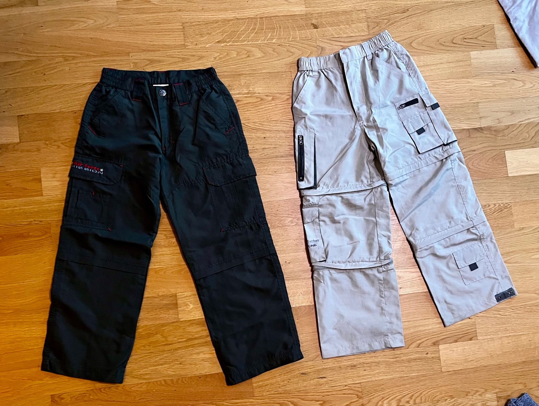 Pantaloni: 2 Outdoor/Wanderhosen Grösse 128 – Usato da St.Gallen venduto da Jamaruqua