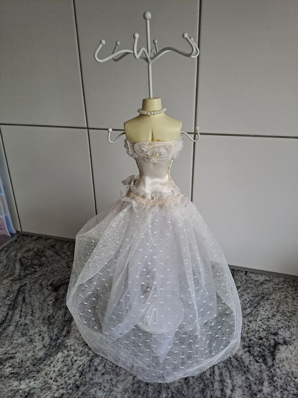 Coffrets à bijoux: Schmuckständer in Form einer Puppe – D'occasion à Rickenbach LU par bishiida 3