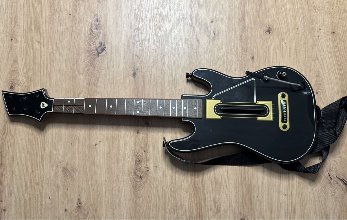 Controller: Guitar Hero Wireless Controller schwarz gebrauchter Zustand – Difettoso da Biberist venduto da etesummer