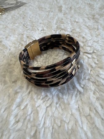 Bracelet - Motifs Léopard - Tendance Actuelle!