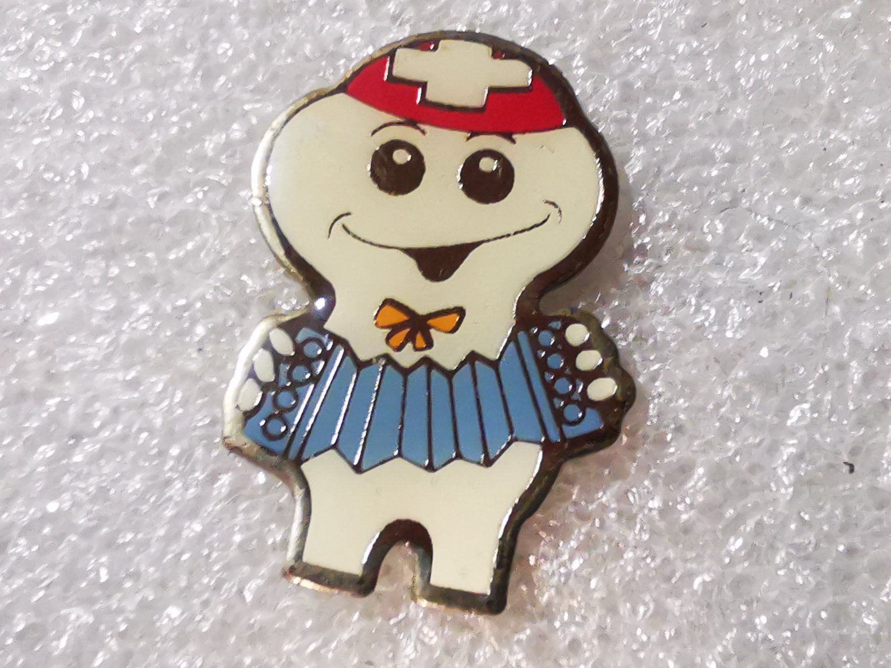 Placchette & Badge: Ansteckpin 123: Maga Bio – Usato da Oppligen venduto da Pin-Fall-Shop