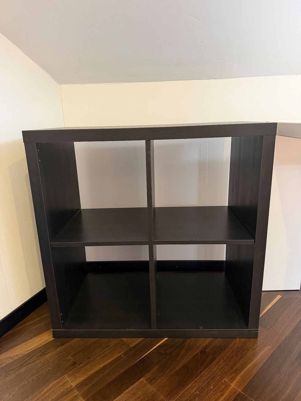 Ikea Scaffali: Kallax 2x2 – Usato da Kloten venduto da canela9