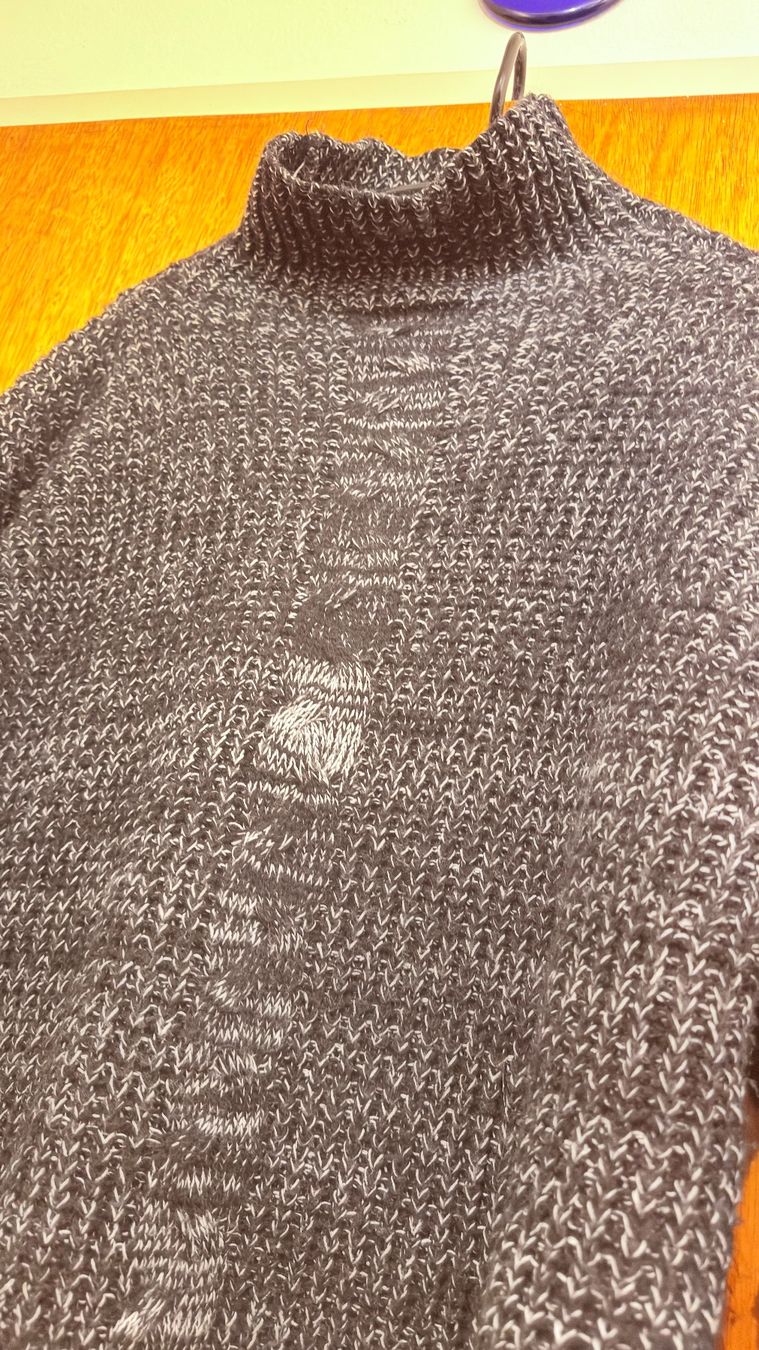 Pulls & Sweat-shirts: • Langer Pullover • – D'occasion à Basel par mendoza13 1