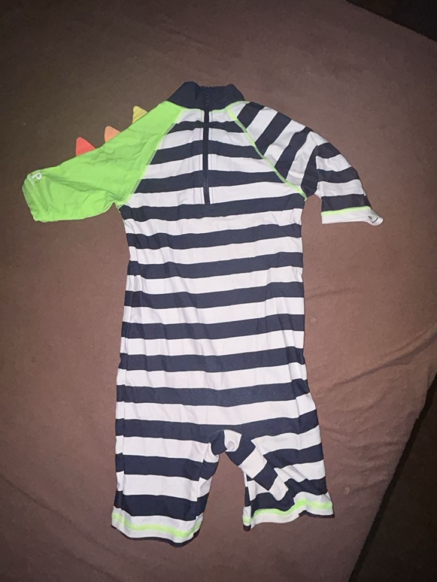 Costumi da bagno: UV 50+ Badeanzug Baby Gr 98 – Usato da St. Gallen venduto da oli_ryy9 2