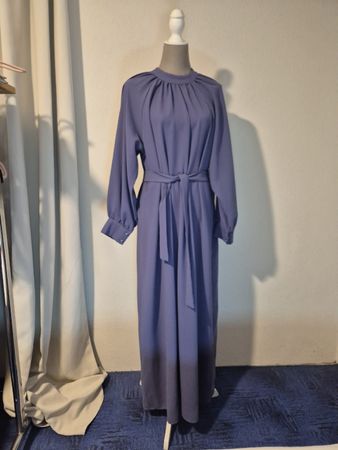 Kleid Lilla  mit Gürtel Langarm Grösse 40 Zustand neu