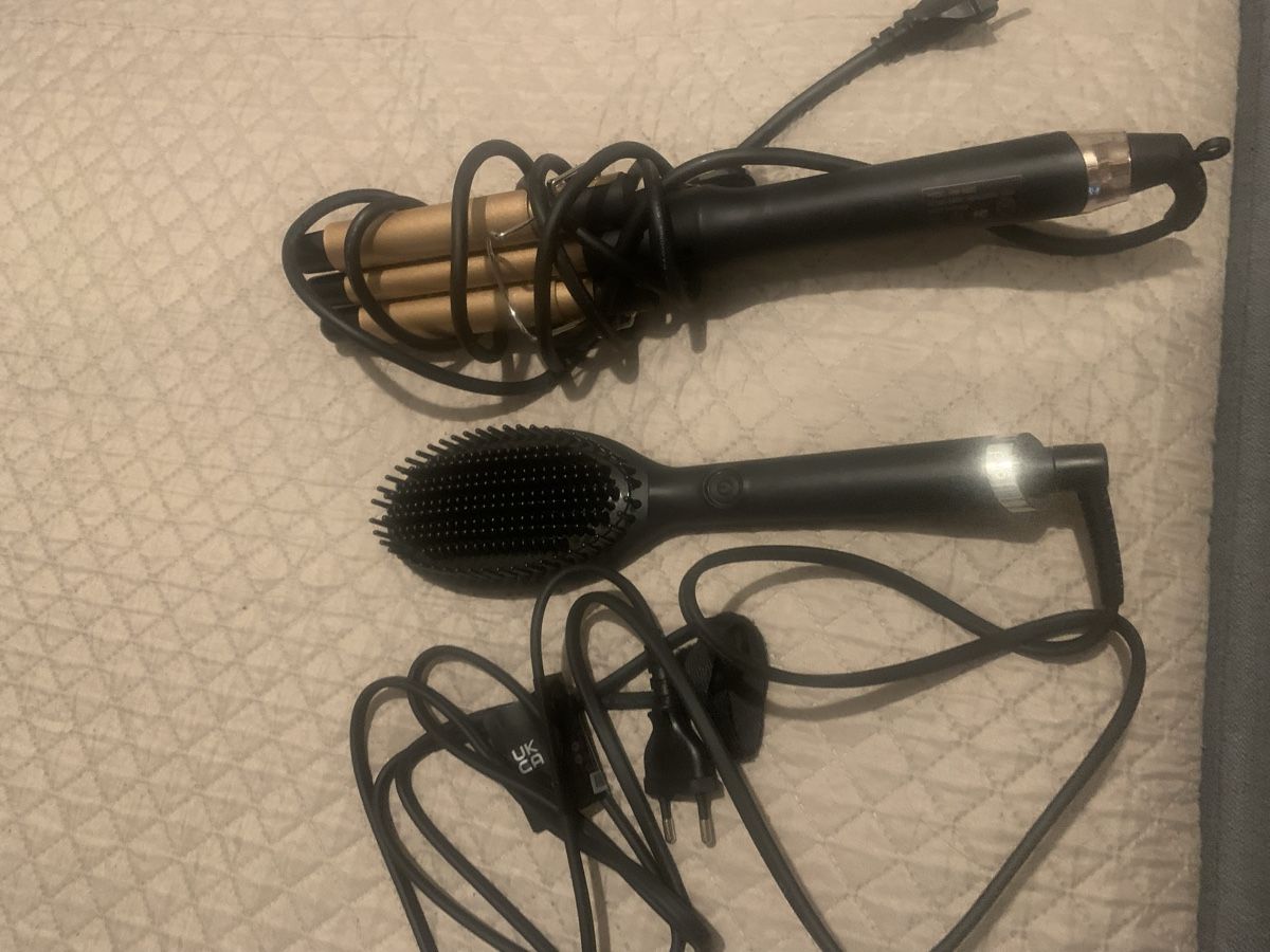 GHD Piastre & Arricciacapelli: Set da 2 Ghd Glide e arricciacapelli per capelli, usato – Usato da Epalinges venduto da MyVintageWorld