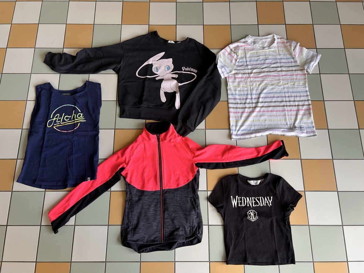 Lotti & Set di vestiti: Tolles Kleiderpaket ca. Gr. 146/152 – Usato da Zürich venduto da Diekosaken 4