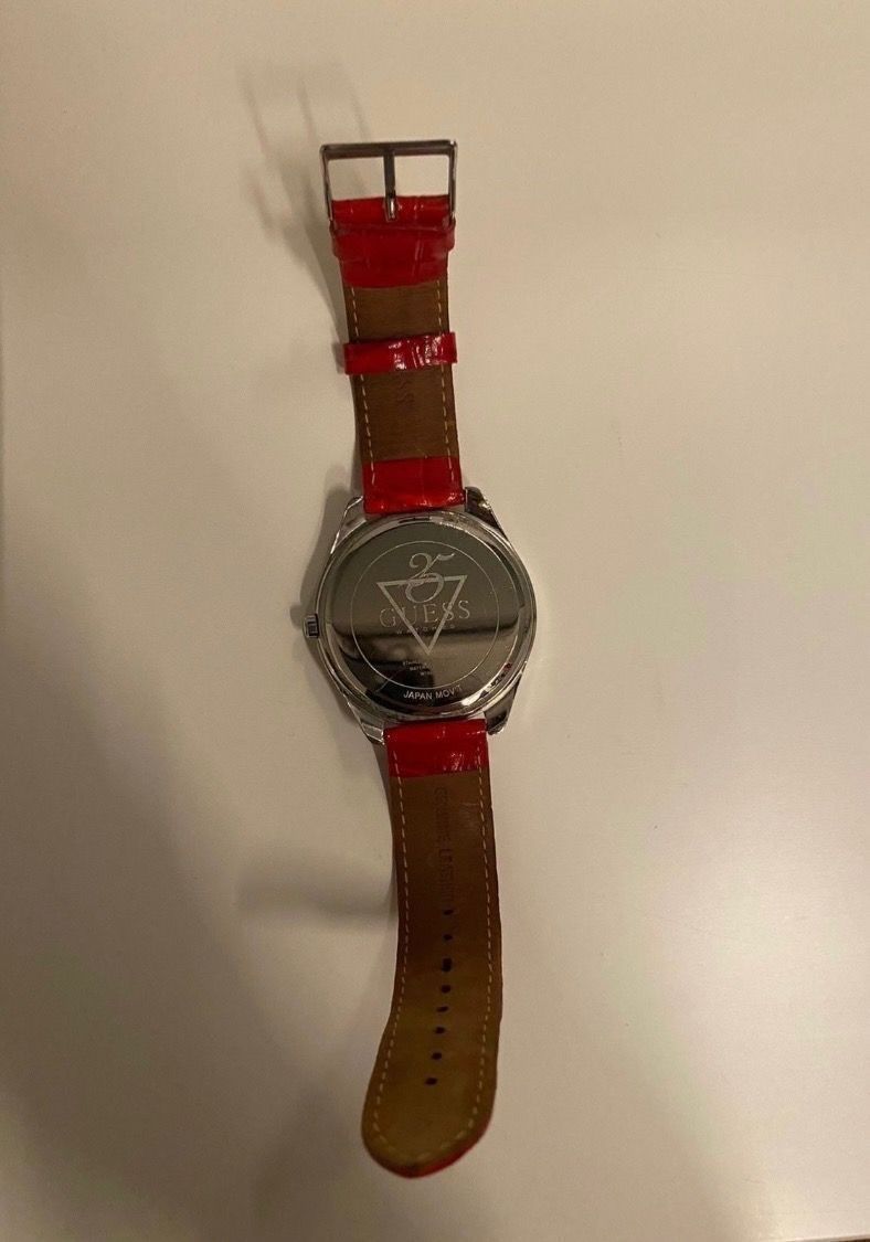 Guess Uhren: Guess Uhr – Gebraucht aus Glattpark von Kleider_shop 1