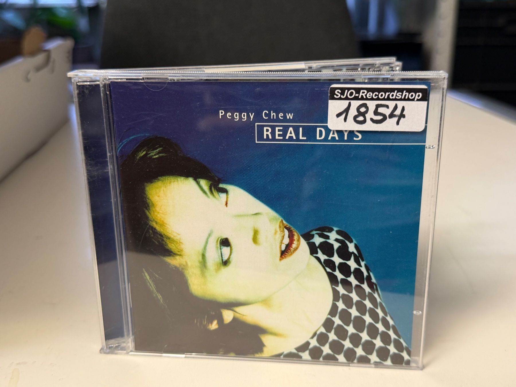 CD: Adrian Frey, Peggy Chew - Real Days - SRA04B – Nuovo (secondo la descrizione) da Küsnacht ZH venduto da JazzRecords