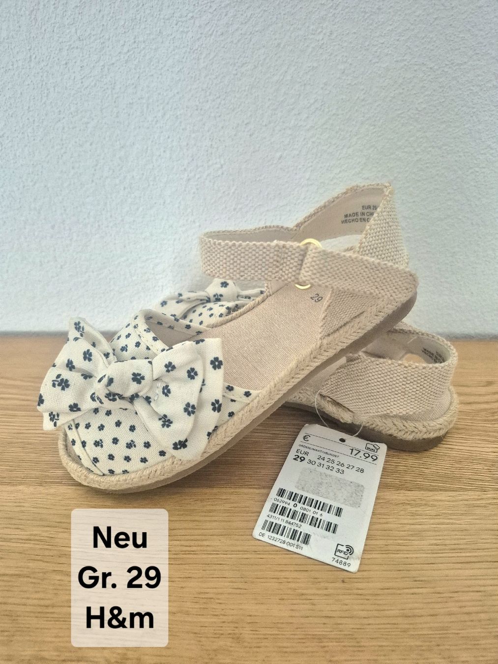 H&M Schuhe für Mädchen: Sandale, Neu, Grösse 29, H&m, mit Etikett – Neu und originalverpackt aus Suhr von Nessie88