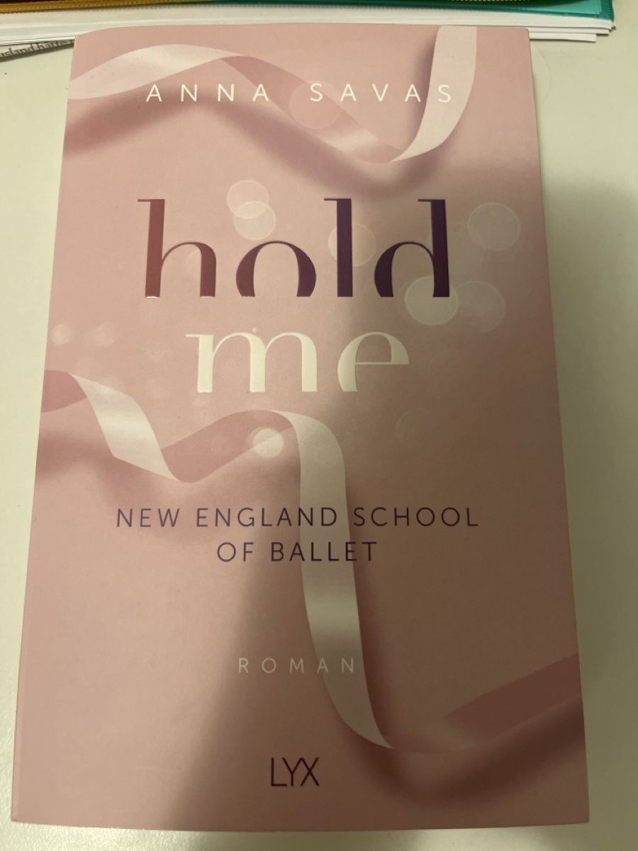 Libri: hold me - Anna Savas – Nuovo (secondo la descrizione) da Winterthur venduto da emma_zw