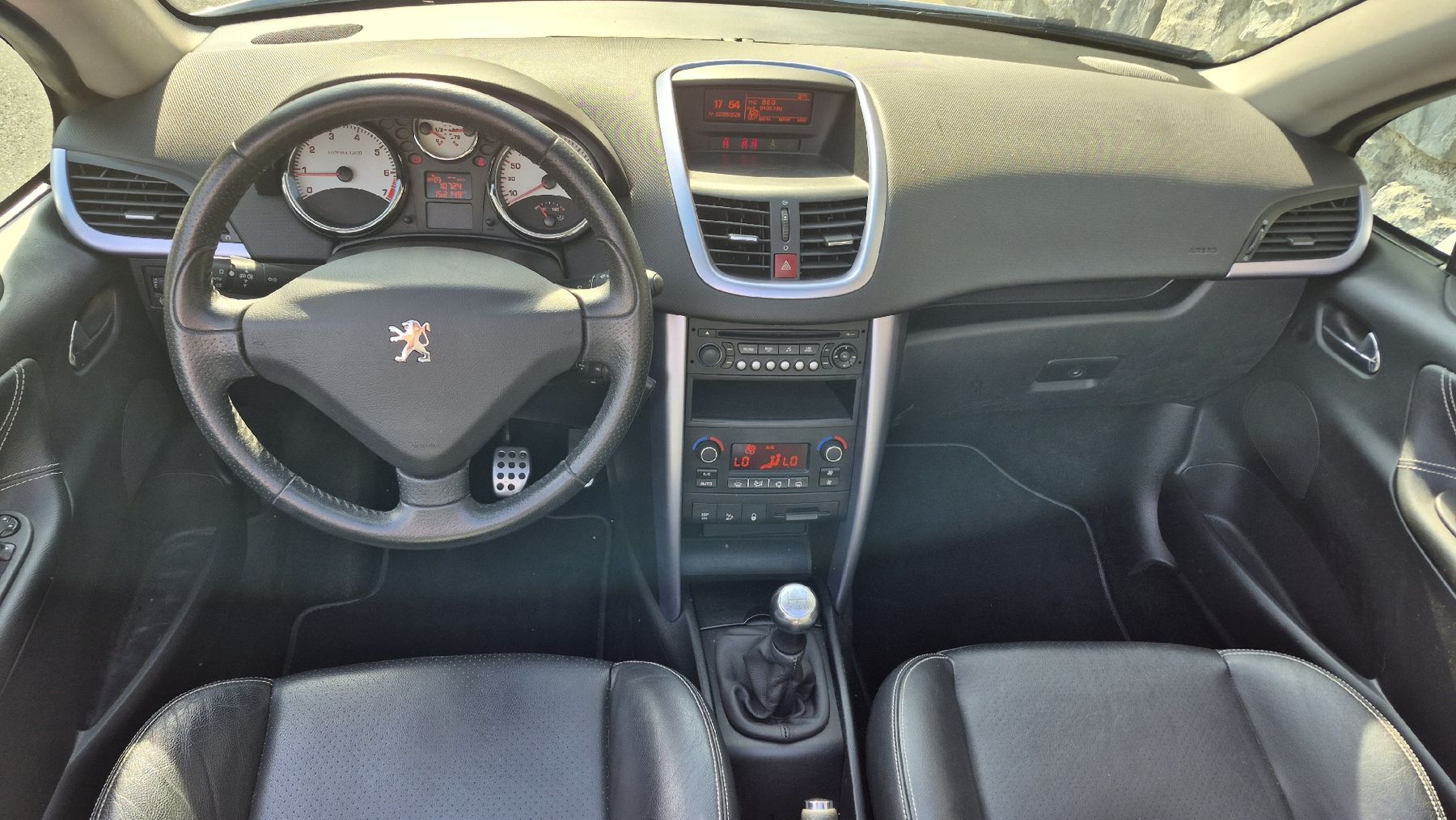 Peugeot Automobili: Peugeot 207 CC MFK 12.2025 – Usato da Brienzwiler venduto da Leon-258 5