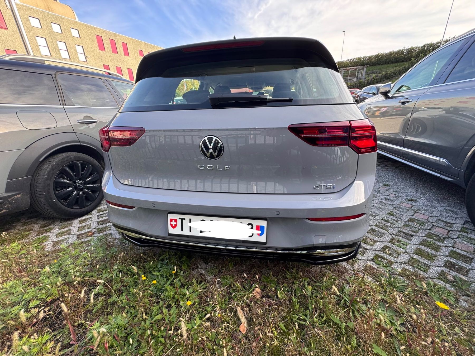 VW Automobili: Vw Golf 8 – Usato da Riva San Vitale venduto da kej_6hj6 4