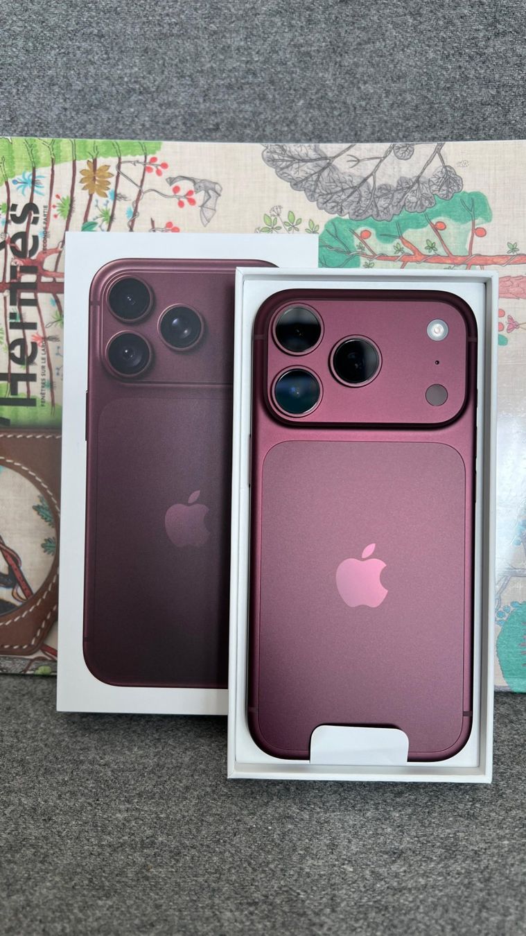 Apple Handys / Smartphones: NEW iPhone 18 Pro 1TB - Burgundy – Neu (gemäss Beschreibung) aus Genève von Allforless 1