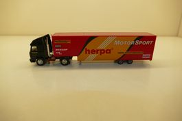 Herpa 1:87: Iveco Sattelschlepper Herpa Motorsport