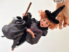 Bruta Befana – handgemacht aus Polymer Clay und Stoff