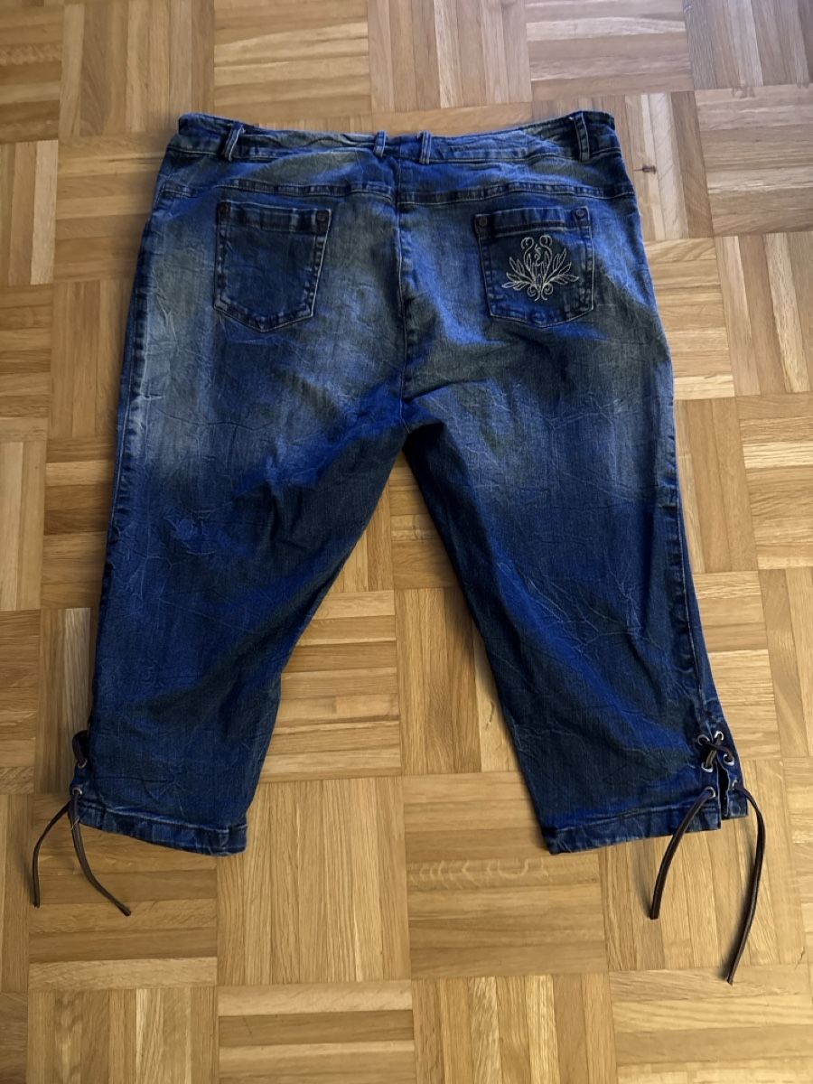 Jeans: Trachten Jeans Alpenfeeling – Usato da Winkel venduto da mon_2p6w 2