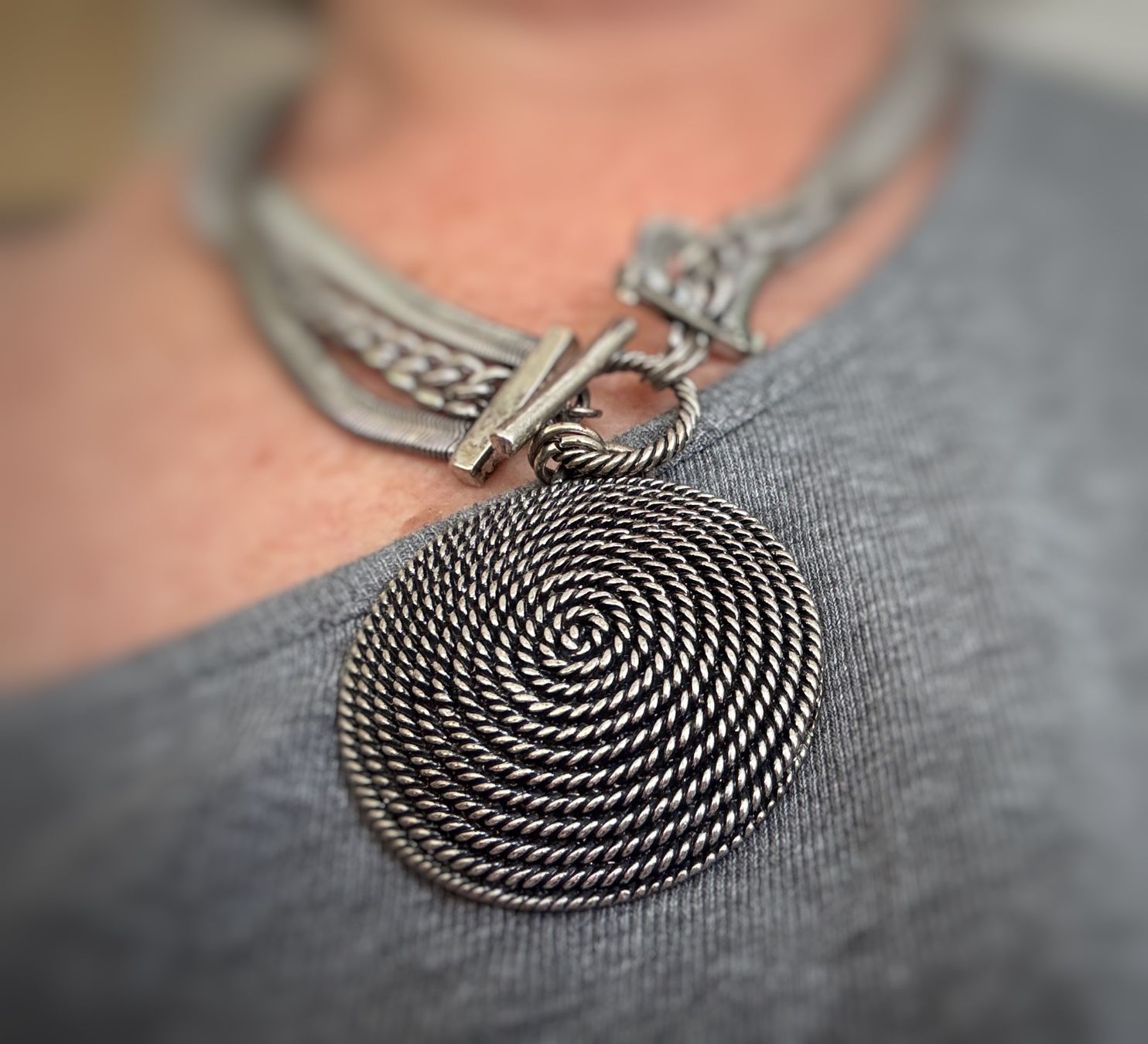 Ketten: Mehrreihige Modeschmuck-Kette – Gebraucht aus Egg b. Zürich von chantilly-lace 4