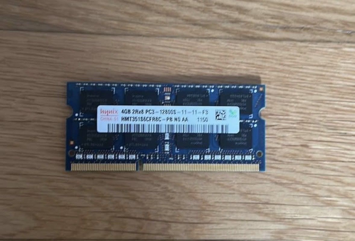 Memory / RAM: Barrette mémoire Hynix 4GB PC3-12800U -  – Gebraucht aus Peseux von Kevinnodrik96