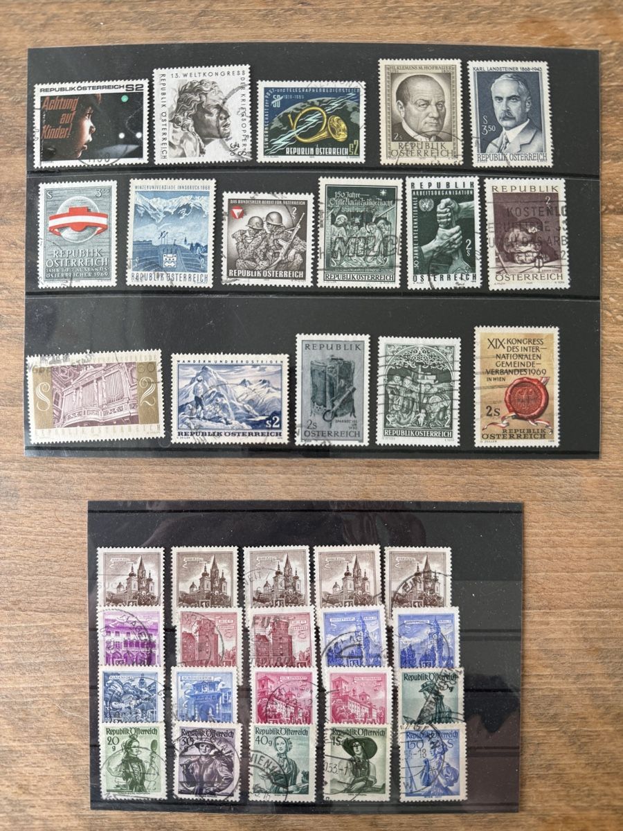 Tutti i francobolli: Briefmarken Österreich, Sammlung – Usato da Rudolfstetten venduto da mittendrin
