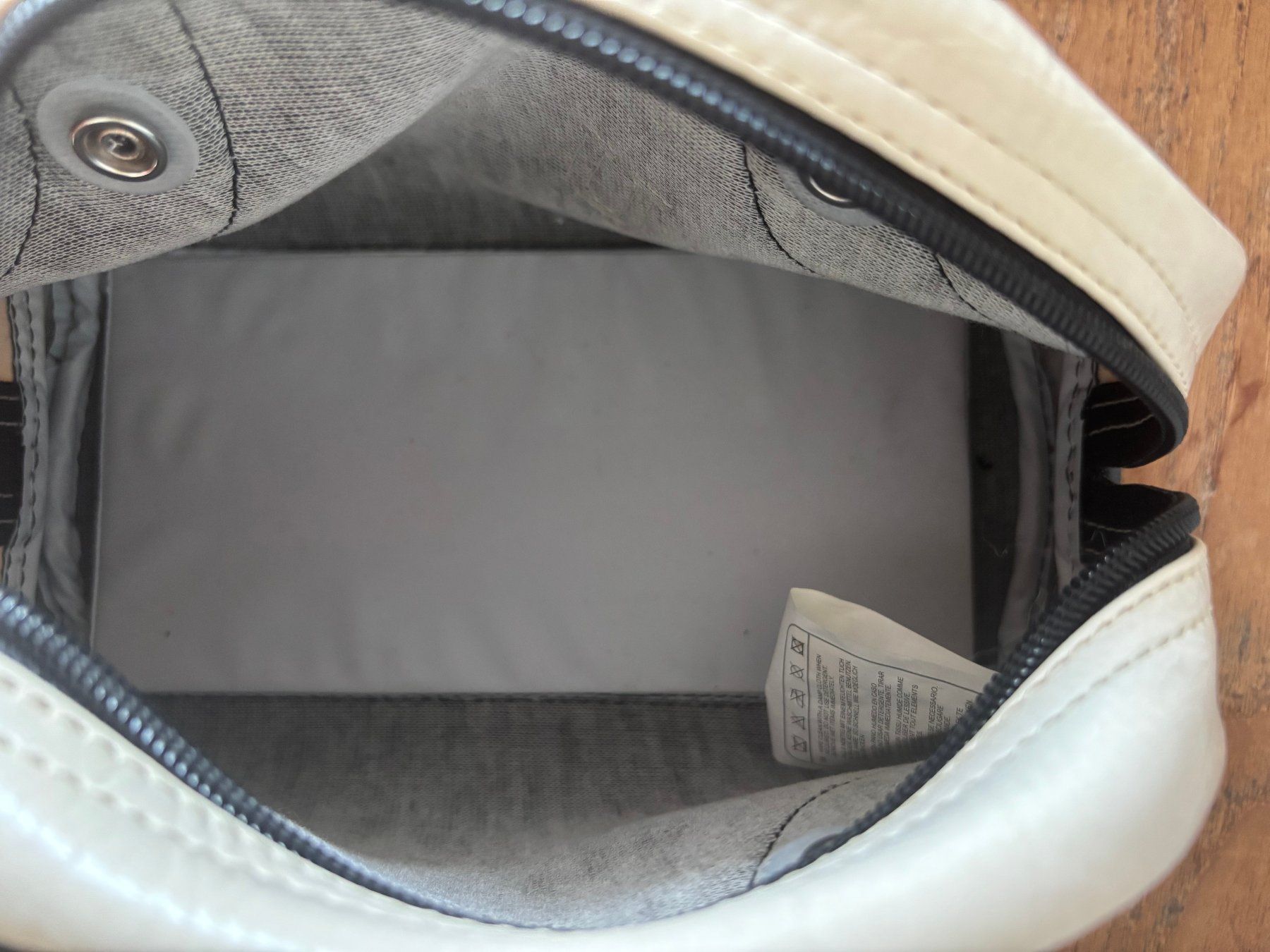Puma Taschen für Damen: Sac à main PUMA noir et blanc petit format – Neu (gemäss Beschreibung) aus Grancy von ros_p5tq 3
