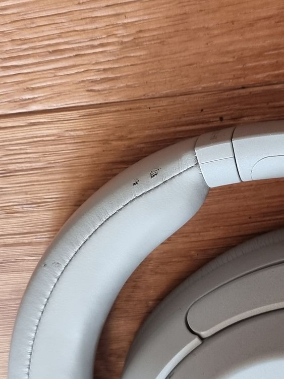 Sony Kopfhörer: Sony WH-1000XM4 Kopfhörer - Top Zustand, wenig benutzt – Gebraucht aus Oberuzwil von Muteless 2