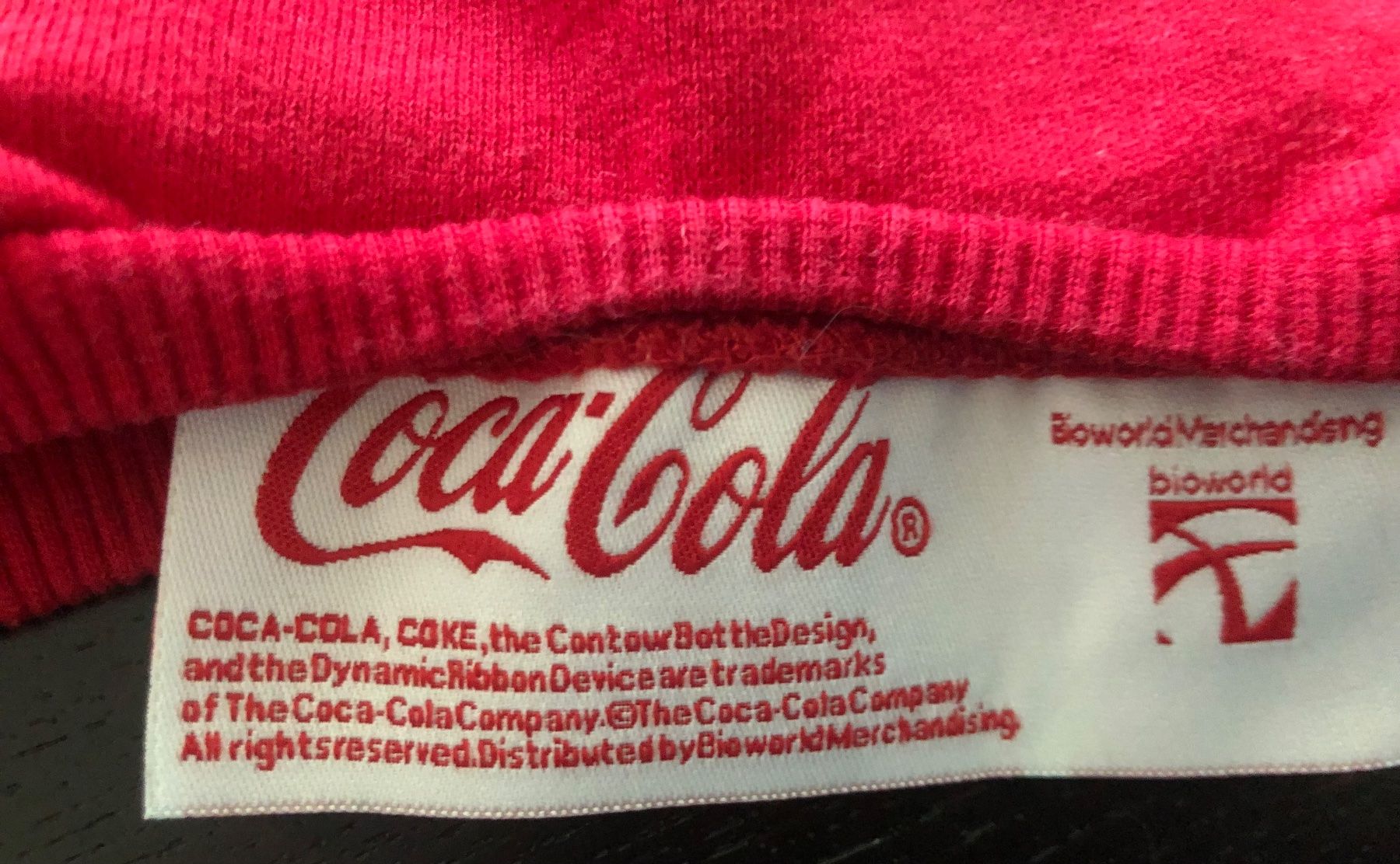 Pulls & Sweat-shirts: Winterpullover ,,Coca Cola“, Gr. XS – D'occasion à Adliswil par Myxin 2
