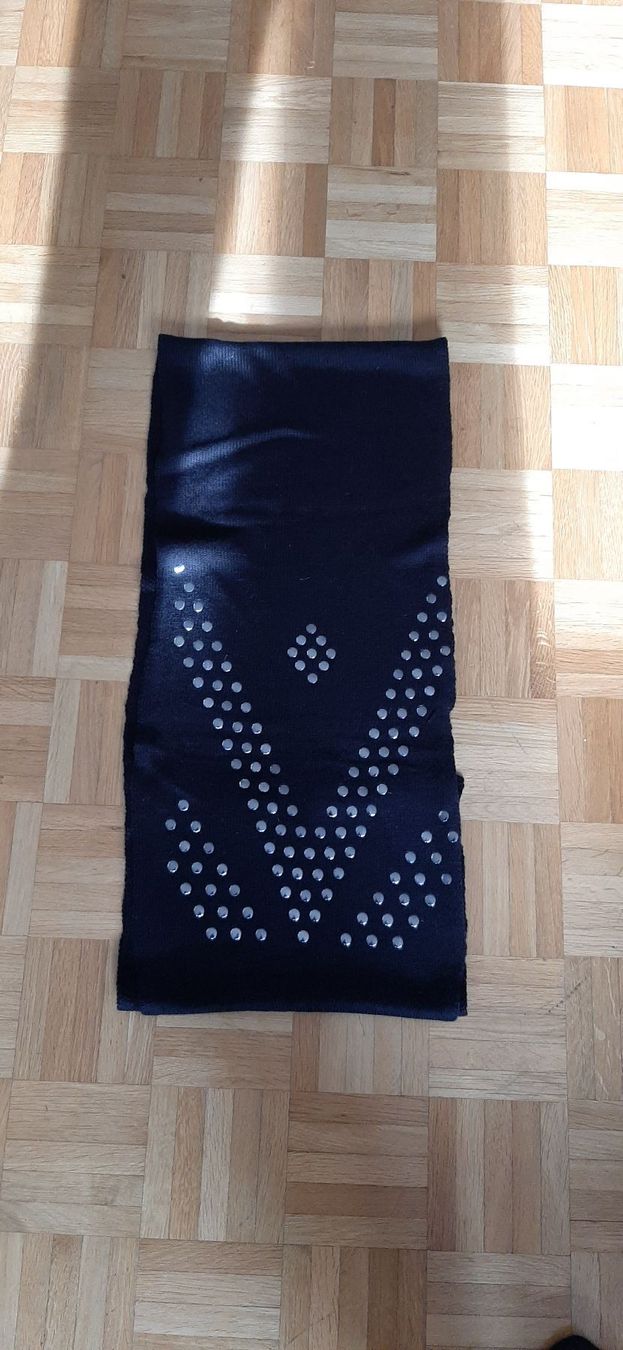 Foulard & Sciarpe: Trendiger  Schal Schwarz – Nuovo (secondo la descrizione) da Volketswil venduto da verwal 1