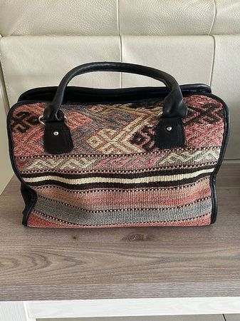 Handtasche
