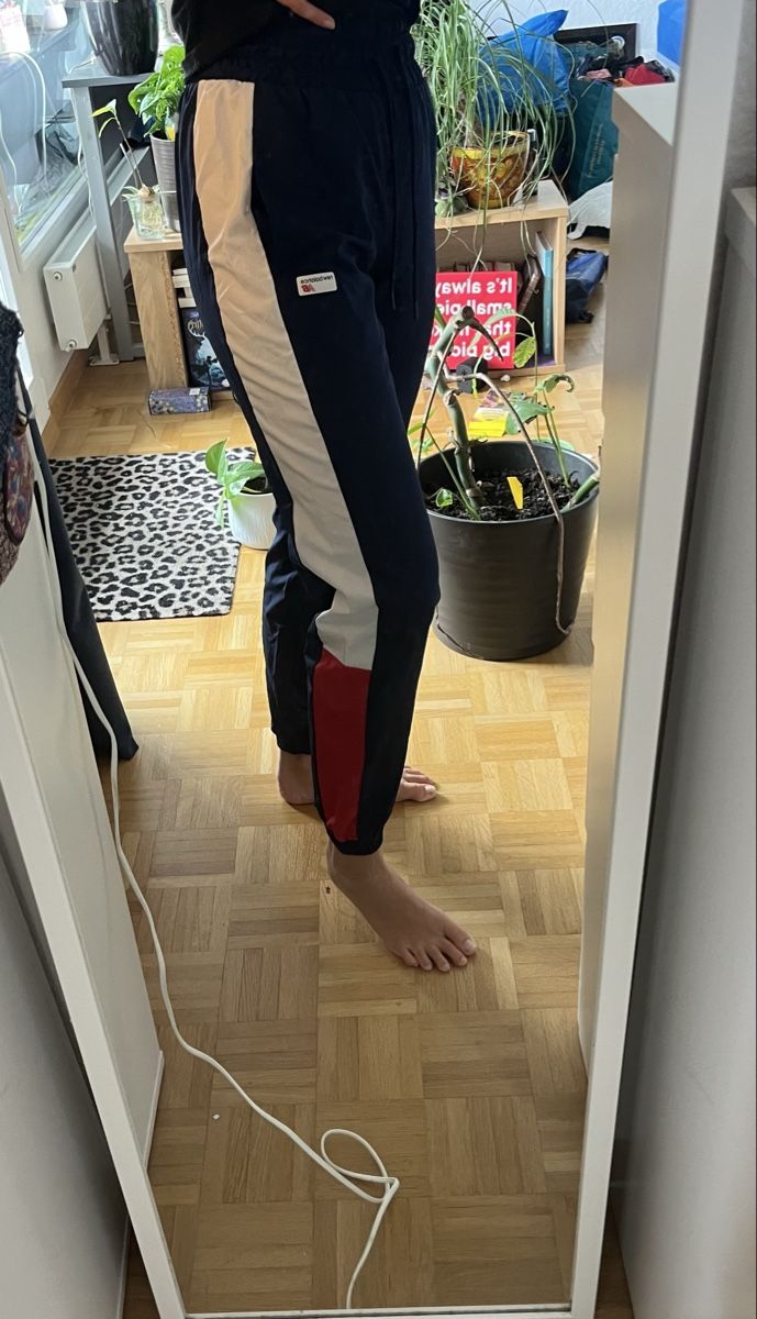 New Balance Pantaloni: new balance trainerhosen – Usato da Bern venduto da fae_69vh 1
