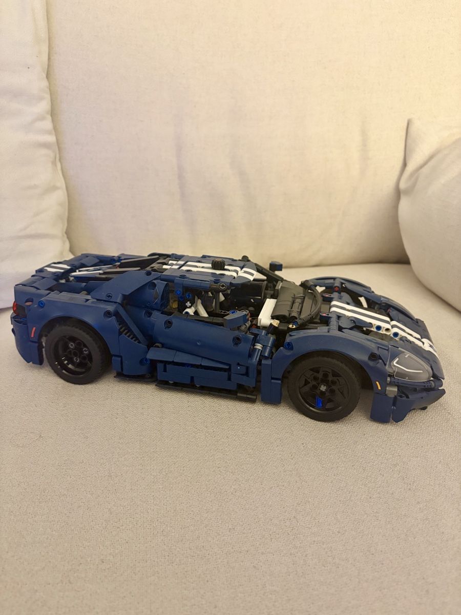 Lego Kit di costruzioni: LEGO Technic Ford GT 42154, monté – Usato da St-George venduto da Tammio