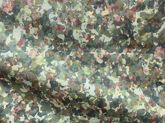 Stoffe: Tissu coton imprimé militaire – Neu und originalverpackt aus Préverenges von mam_629h