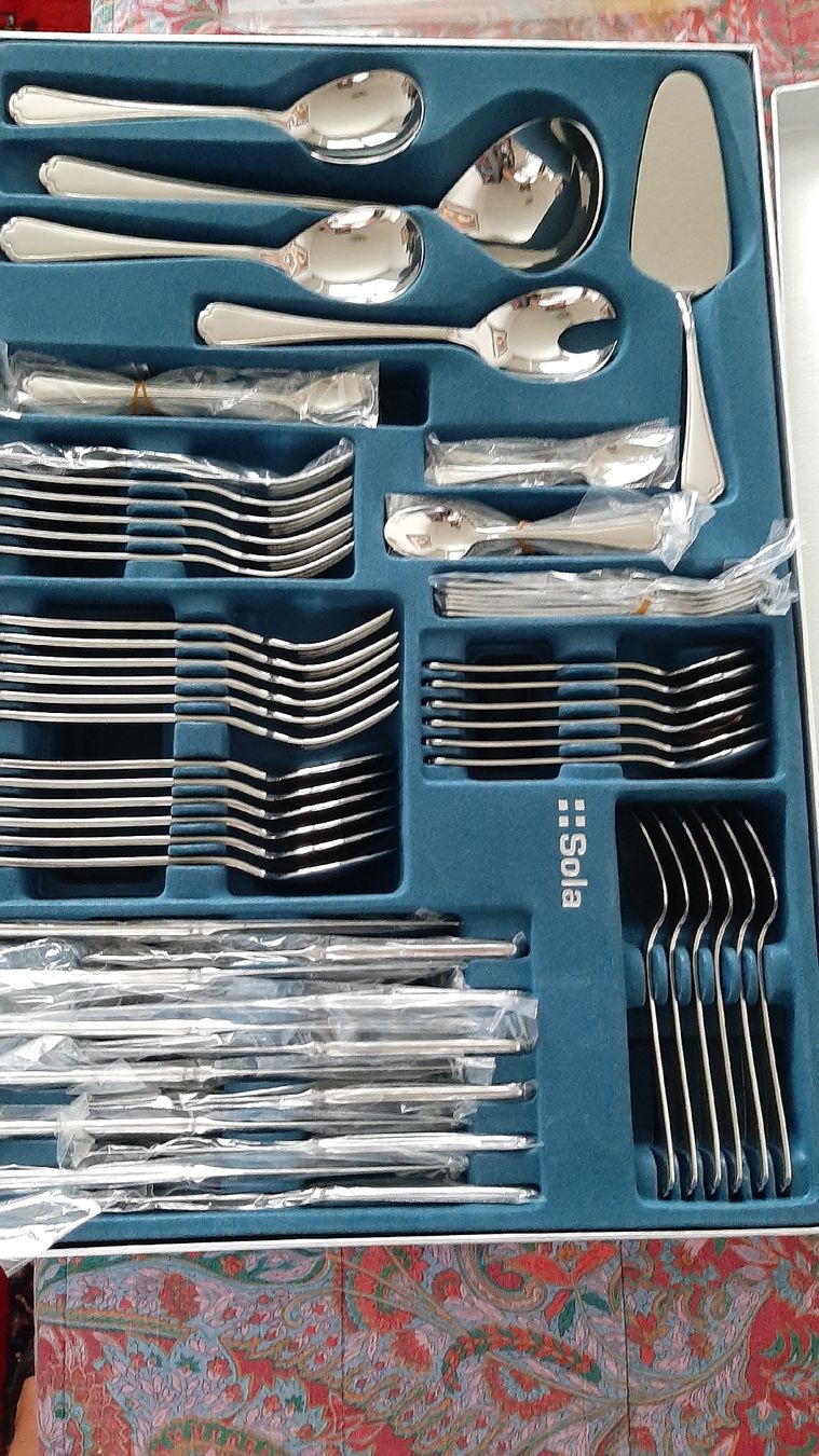 Sola Bestecksets: Servizio posate completo – Neu und originalverpackt aus Luzern von PAPPALARDO1955 1