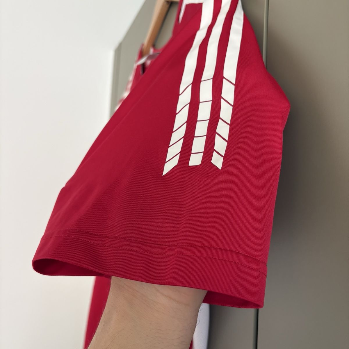 Adidas Canottiere & Pantaloni: Ajax Amsterdam Trikot Adidas Training – Usato da Winterthur venduto da LaBodega 5