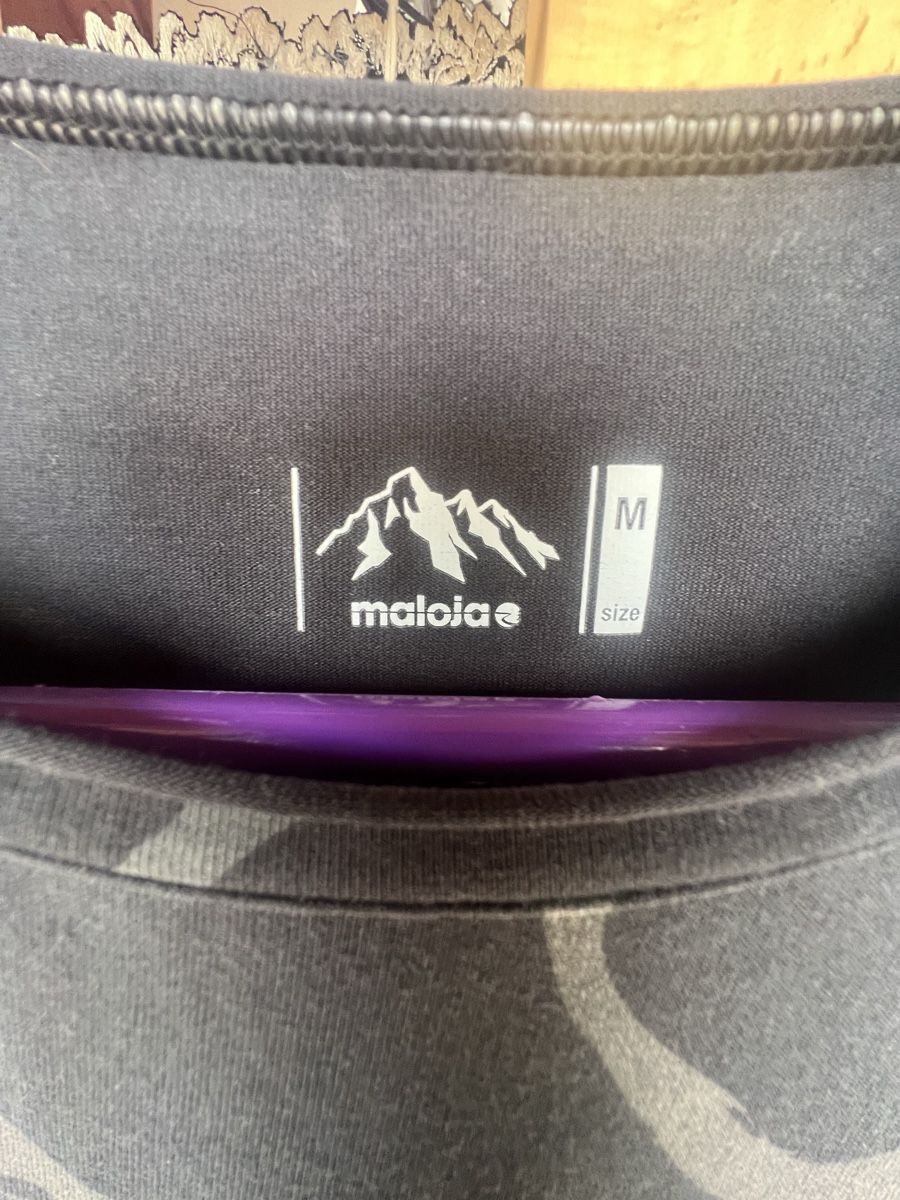 Lotti di vestiti: Pull et bas de training taille m marque premium – Usato da Lugnorre venduto da cla_j6bq 2