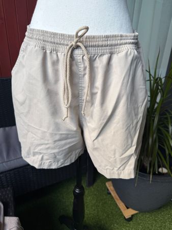 Decathlon Shorts, beige, Gr. L