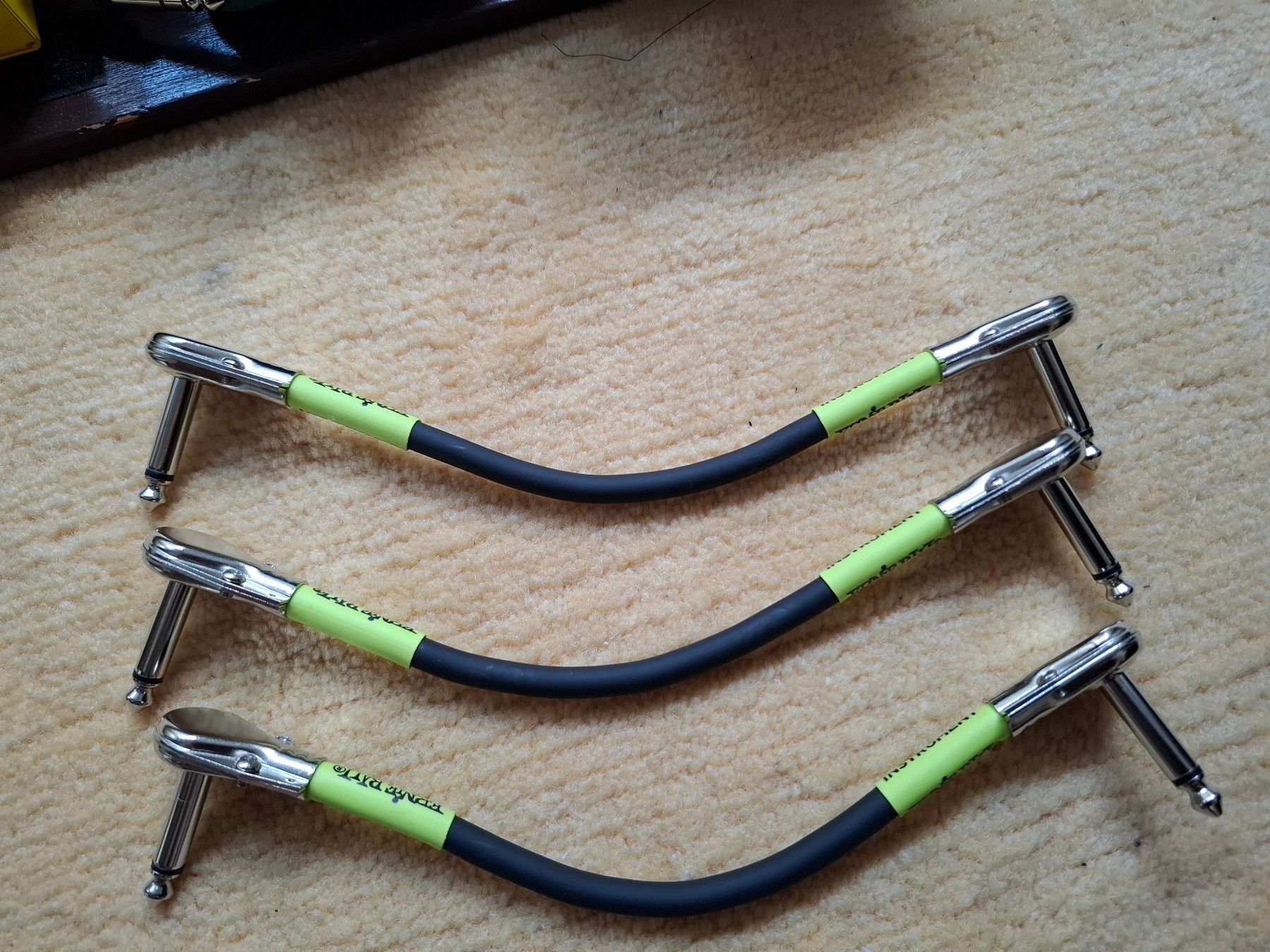 Strumenti musicali: Ernie Ball P06059 6" Pancake Patch Cable - 3 pièces – Usato da Yverdon-les-Bains venduto da Dan00