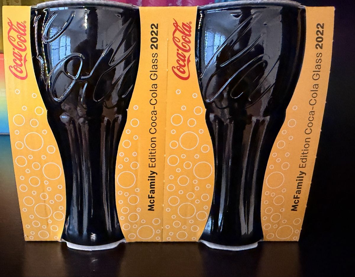 Mc Donald's Bicchieri: CocaCola McFamily Edition Glas 2022 – Nuovo e nell'imballaggio originale da Quartino venduto da Ed35 4